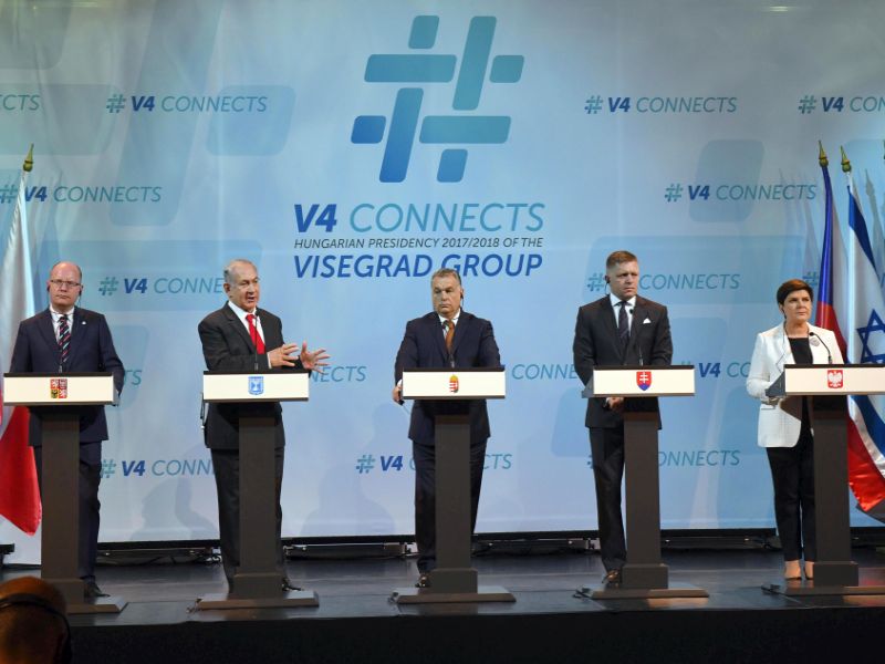 PM Netanyahu with leaders of the V4 countries: Hungarian PM Orban, Czech Republic PM Sobotka, Polish PM Szydło and Slovakian PM Fico